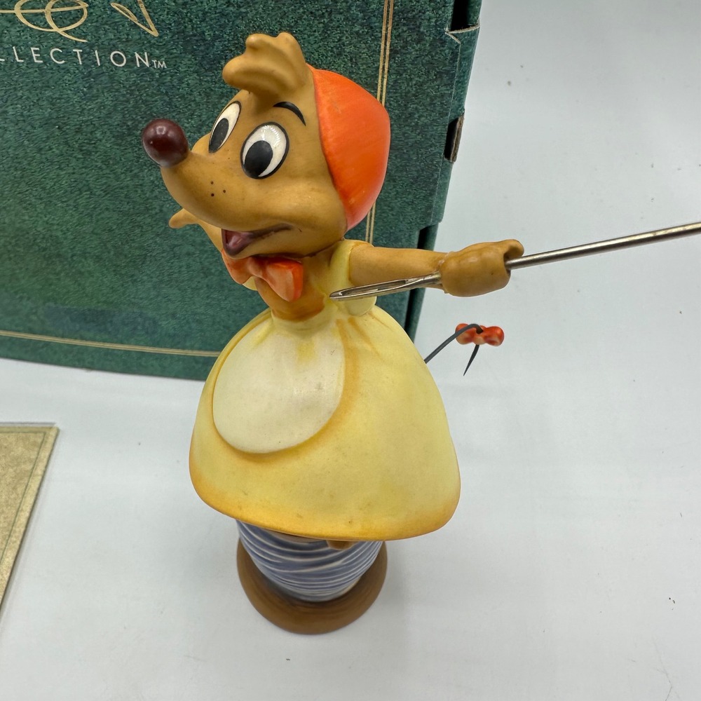 WDCC Disney Cinderella Hey We Can Do It Needle Mouse Figurine COA Box - Picture 3 of 10